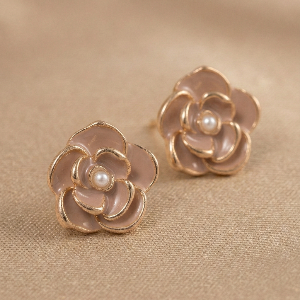 Pearl Bloom Floral Gold Earing